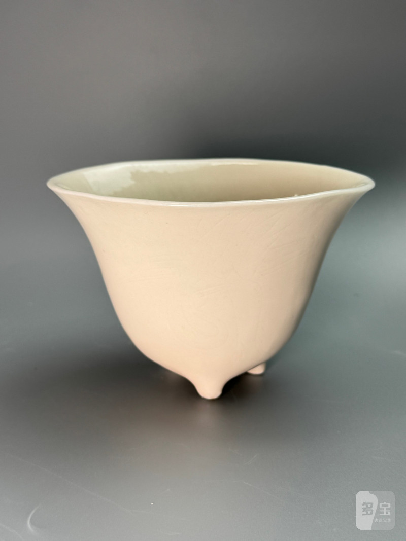 清康熙  德化窑白釉暗刻诗文杯 - 图4